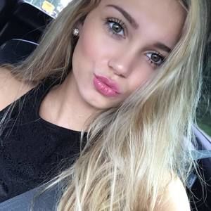 Meet your Posher, Lydia